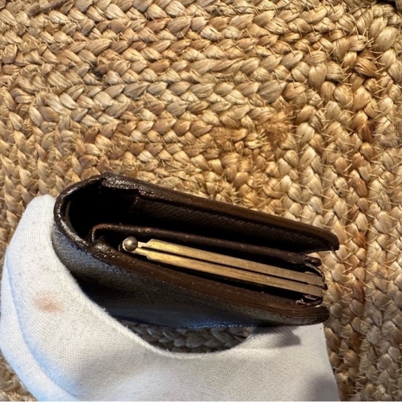 Louis Vuitton
Vintage 1999 French Purse damier pattern wallet preloved - Picture 3 of 13